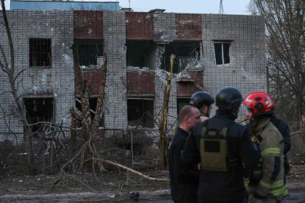 Ουκρανία: Ένας νεκρός, 9 τραυματίες σε ρωσικά πλήγματα στο Ντνίπρο