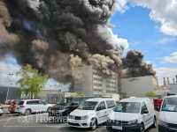 Βερολίνο: Μεγάλη φωτιά σε εργοστάσιο – Συστάσεις στους κατοίκους να μείνουν σε κλειστούς χώρους