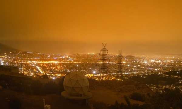 Meteo: Εντυπωσιακό timelapse βίντεο από τη μεταφορά της αφρικανικής σκόνης πάνω από την Αθήνα