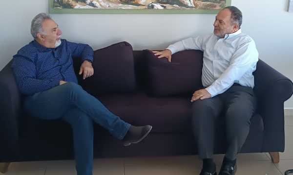 Συνάντηση του Γιάννη Κουράκη με τον υποψήφιο Βουλευτή Ν. Λασιθίου του ΠΑΣΟΚ – ΚΙΝΑΛ Νίκο Κουρουπάκη