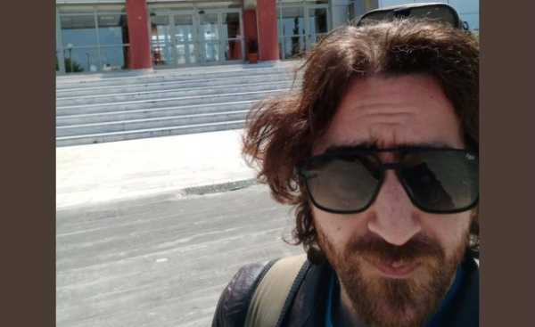 Oι μουσικοί της Κρήτης στο πλευρό του καλλιτέχνη της Δικαιοσύνης που του επιβλήθηκε πρόστιμο 200 ευρώ