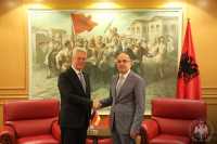 Αλβανία: Το Κοινοβούλιο να εκπληρώσει τον συνταγματικό του ρόλο, με τη συνεργασία πλειοψηφίας και η αντιπολίτευσης, προτρέπει ο Γερμανός Πρέσβης Καρλ Μπέργκνερ