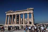 Εφορεία Αρχαιοτήτων Πόλης Αθηνών: ΕΔΕ για την παρουσία ατόμων με αρχαιοελληνικές ενδυμασίες στην Ακρόπολη